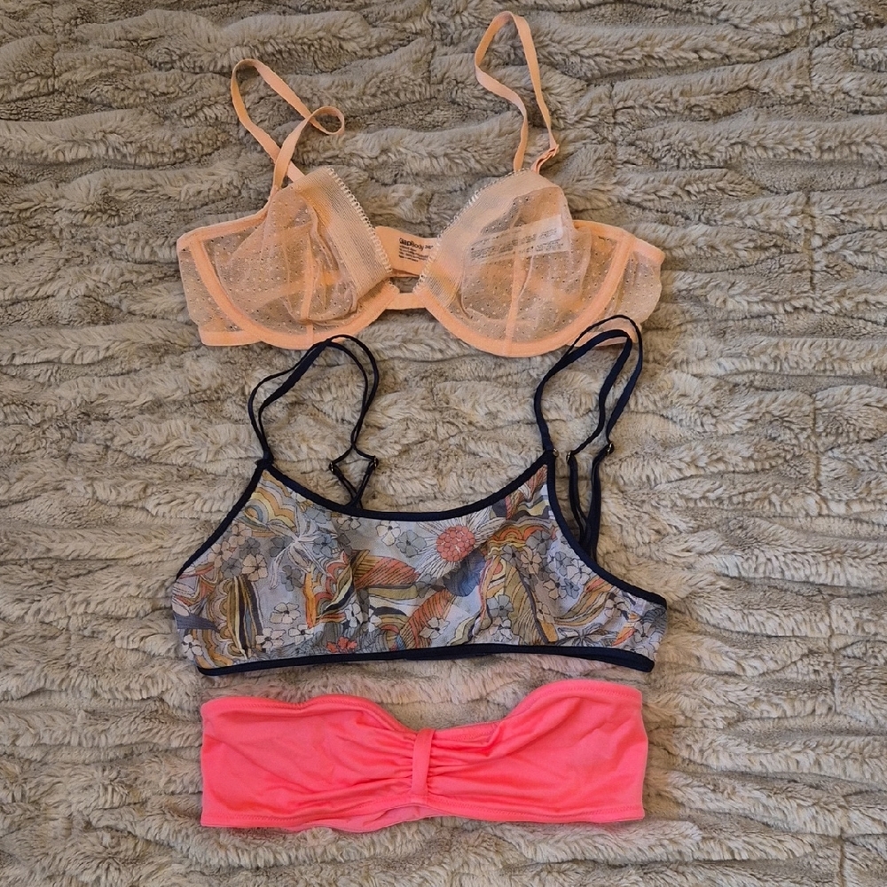 Set of Three Women's Bras in Pink and Multicolor